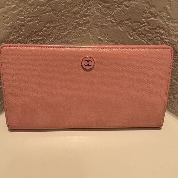 Chanel Foldover Long Cardholder Wallet CC Button Logo Light Pink Leather Luxury - Picture 1 of 14